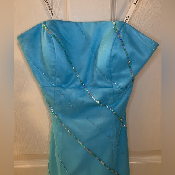 Morgan & Co - turquoise beaded formal dress, size 0 - Picture 3 of 8